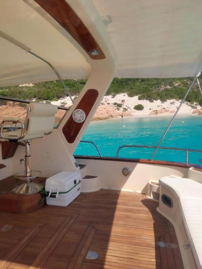 Night On Board Hotel La Maddalena  Luaran gambar