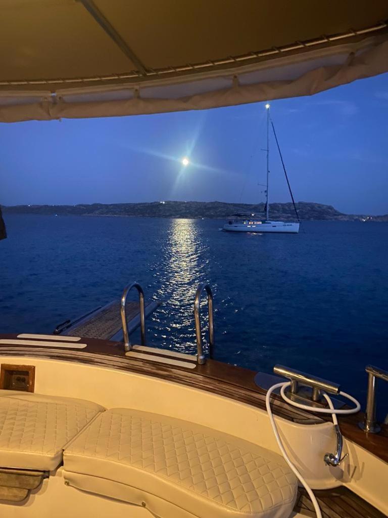 Night On Board Hotel La Maddalena  Luaran gambar
